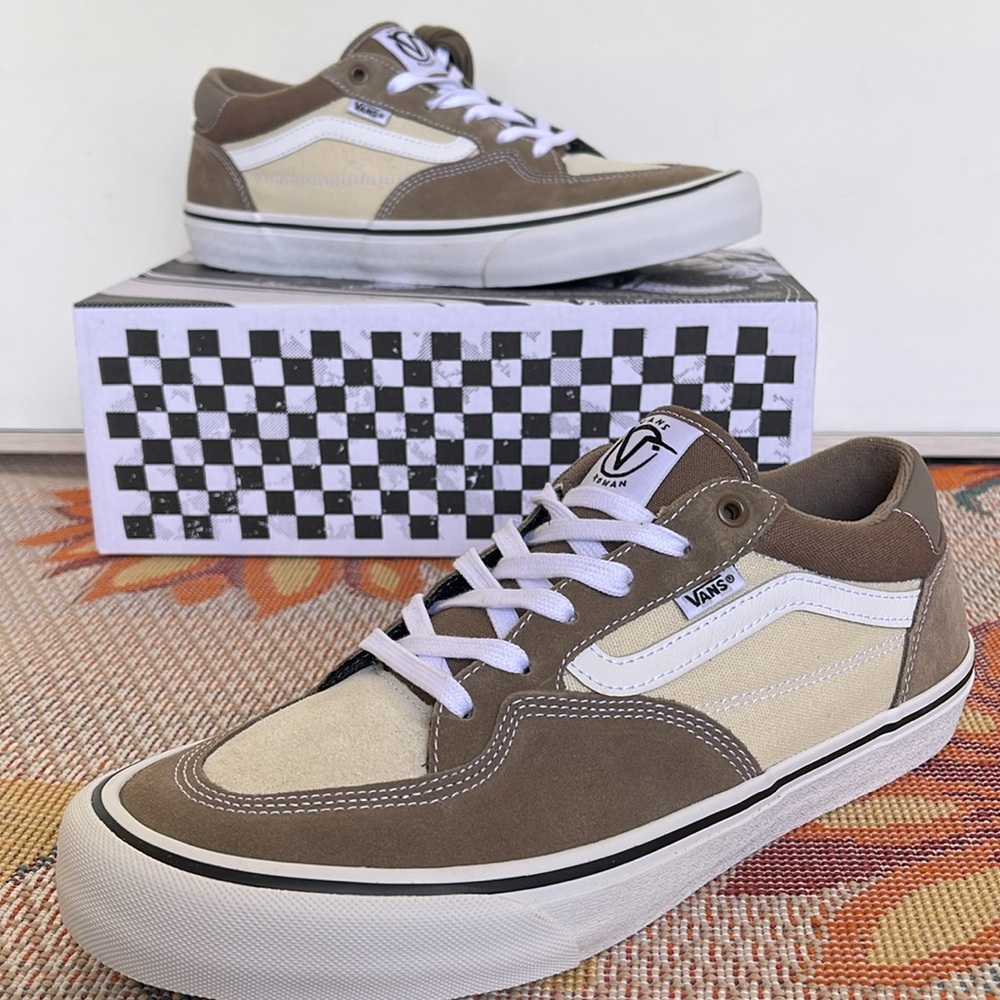 Vans WMNS Rowan Walnut
VN0A5JIC1NU
Sneakers - Picture 15 of 16